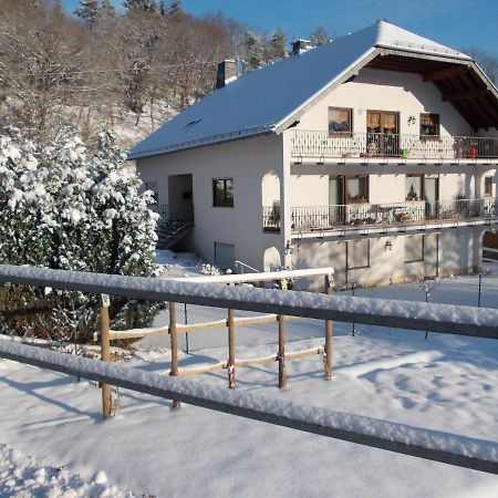Sun Kissed Apartment In Lirstal With Garden Exterior foto